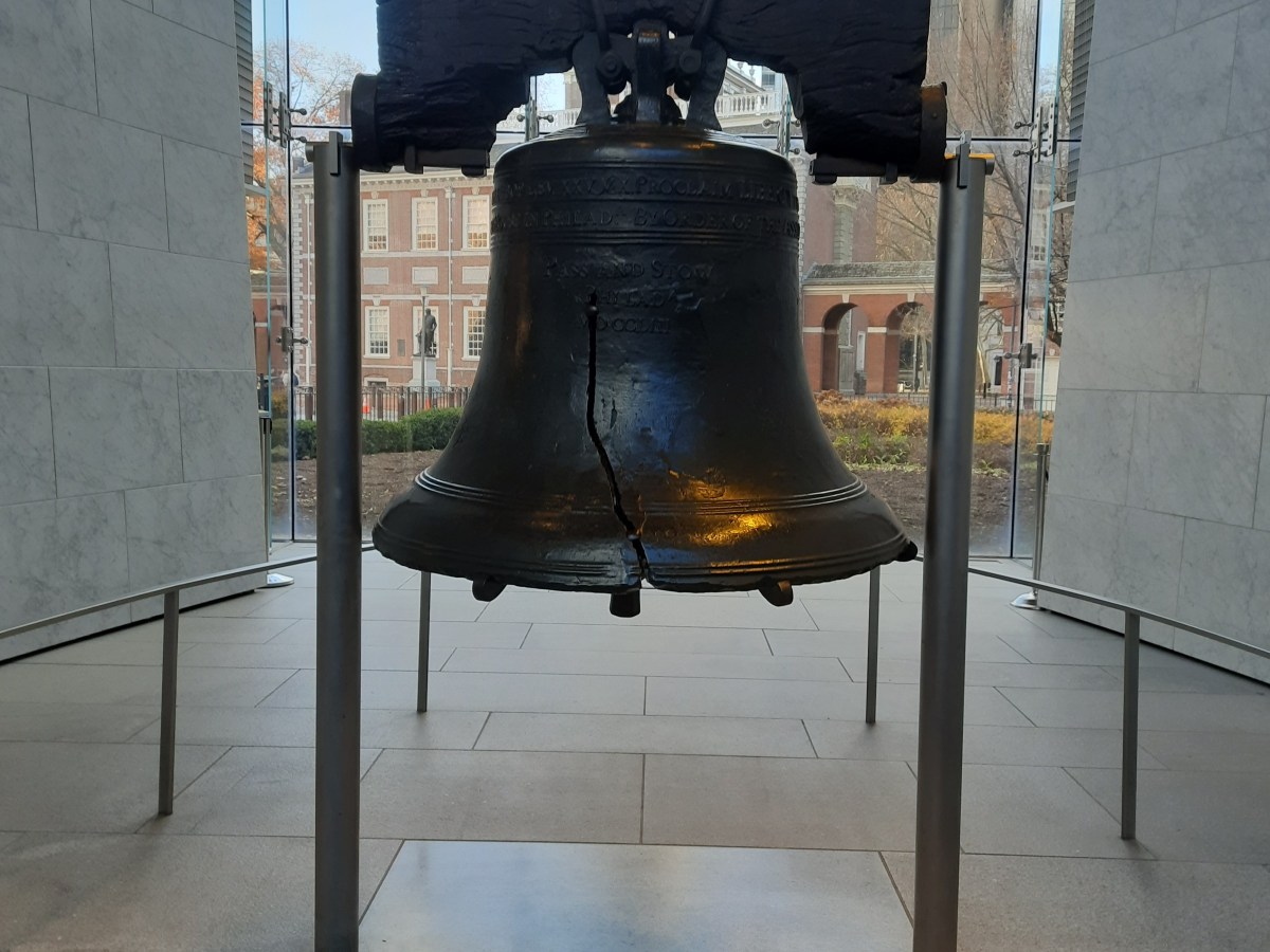 La Campana de la Libertad: un símbolo que nació de una fractura.  Serie Philadelphia a pie.