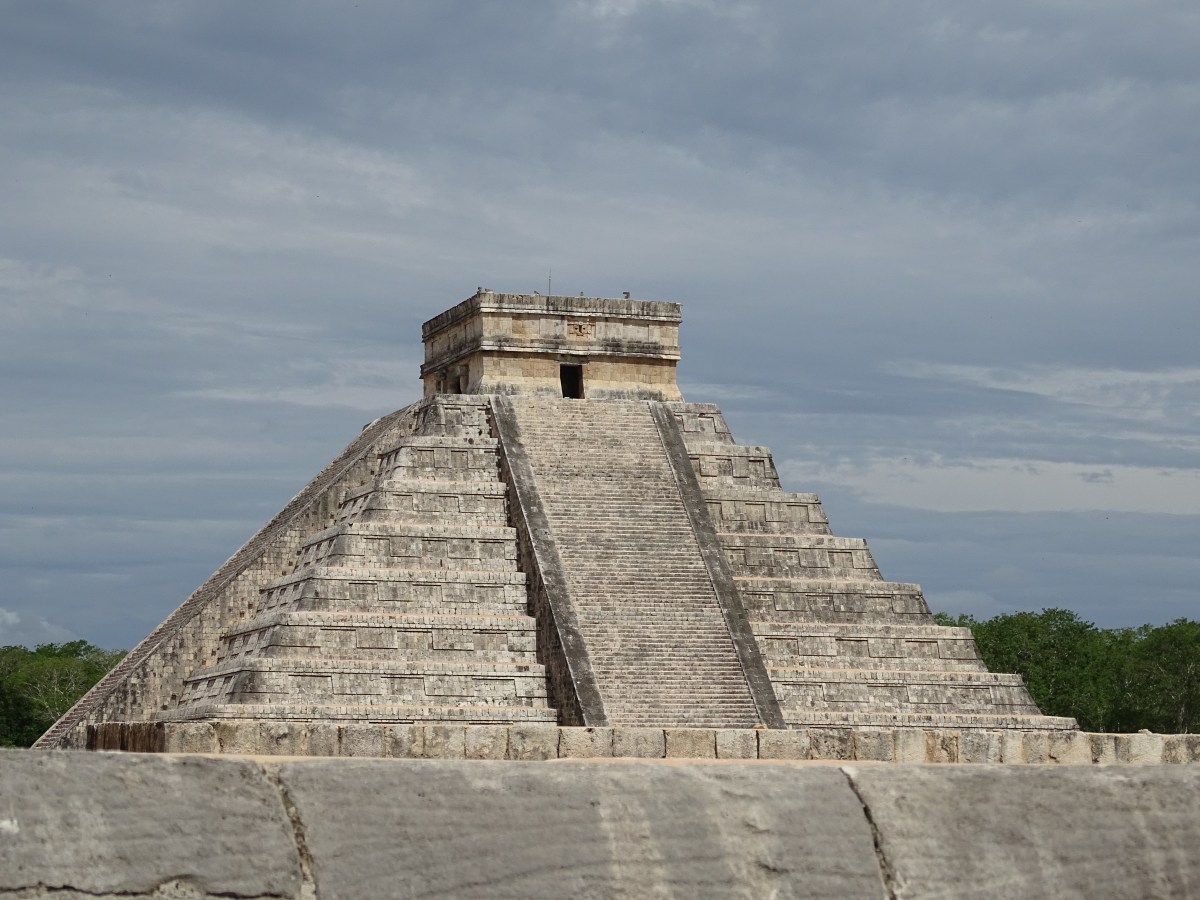 Chichén Itzá y la literatura maya