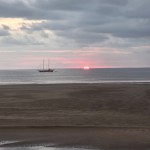 Atardecer en Costa Rica: El malecón, Provincia de Puntarenas, Quepos, Costa Rica (acercamiento)