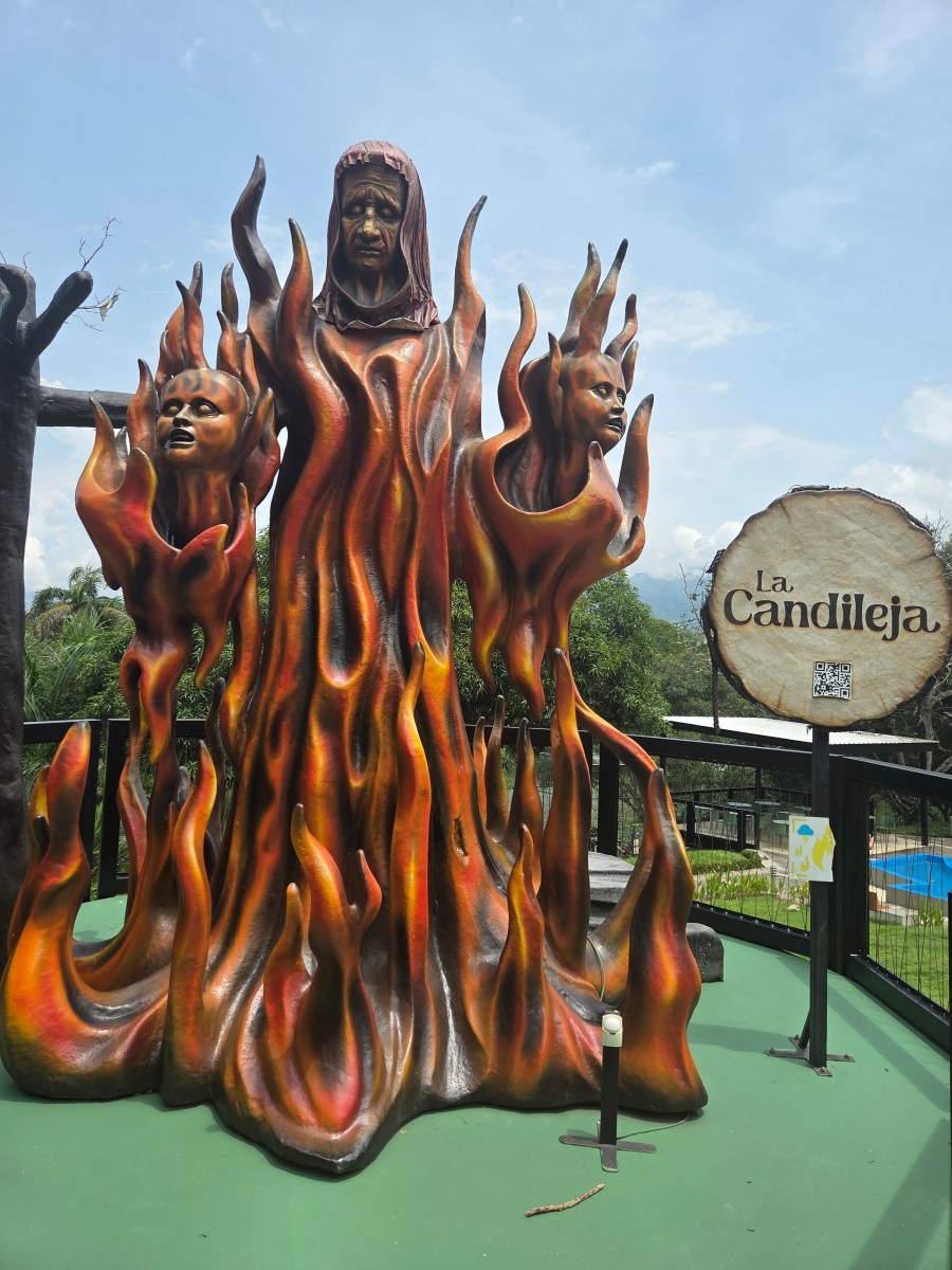 La Candileja: cuidado, abuelas alcahuetas